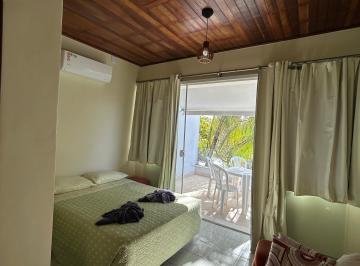 Casa de 3 quartos, Salvador · Praia do Flamengo,Village,Venda, 3 suítes, varanda gourmet, 100m da praia, 96m2
