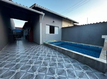 Casa de 3 quartos, Itanhaém · Casa nova com piscina e 3 dormitórios para Venda, Itanhaém / SP