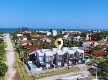 Casa · 101m² · 3 Quartos · 1 Vaga · Pronto para Morar! Sobrado Mobiliado a 360m da Praia em Itapoá/SC