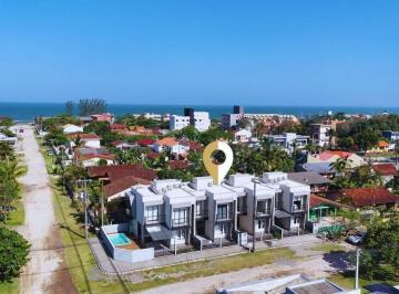 Casa · 101m² · 3 Quartos · 1 Vaga · Pronto para Morar! Sobrado Mobiliado a 360m da Praia em Itapoá/SC