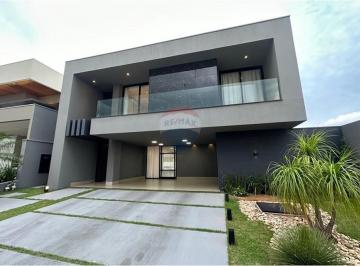 Casa · 299m² · 4 Quartos · 4 Vagas · Florais do Valle - Cuiabá / Sobrado Arq. Contemporânea Mobiliado com 4 quartos.