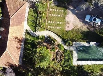 Rural de 2 quartos, Colinas do Sul · BELÍSSIMA PROPRIEDADE RURAL, NAS PROXIMIDADES DA VILA SÃO JORGE, RICA EM ÁGUA POTÁVEL