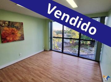 yioourg2owm0mjrhzjg1yze2_md · Sala comerial no Edifício Via Brasil - SEP/S 710/910 - Asa Sul