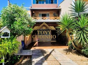 Casa · 165m² · 3 Quartos · 2 Vagas · EXCELENTE SOBRADO DE 3 PISOS À VENDA – NAVEGANTES | SC