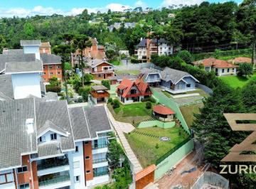 bc423adba7f9f3e5d99a3259b50fe914507ead30 · Casa com 4 dormitórios à venda, 256 m² por R$ 2.150.000,00 - Capivari - Campos do Jordão/SP