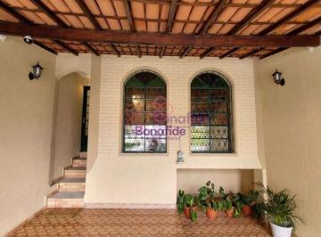 Casa · 250m² · 3 Quartos · 2 Vagas · Casa para VENDA localizada no bairro JARDIM MESSINA, em Jundiaí/SP.