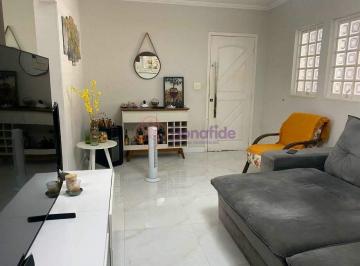 Casa · 160m² · 3 Quartos · 2 Vagas · Casa para VENDA localizada no bairro JARDIM SARAPIRANGA, em Jundiaí/SP.