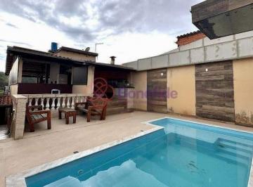Casa · 240m² · 3 Quartos · 3 Vagas · Casa com 3 dormitórios à venda, 240 m² por R$ 1.030.000,00 - Agapeama - Jundiaí/SP