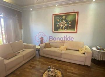 Casa · 298m² · 3 Quartos · 3 Vagas · Casa para VENDA localizada no bairro JARDIM ESTÁDIO, em Jundiaí/SP.