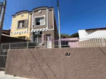 Casa · 151m² · 2 Quartos · 6 Vagas · Casa para VENDA localizada no bairro JARDIM ITÁLIA, em Jundiaí/SP.