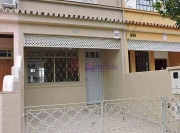 Casa · 76m² · 2 Quartos · 1 Vaga · Casa para VENDA localizada no bairro CENTRO, em Jundiaí/SP.