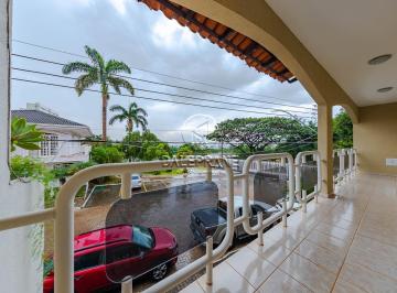 Casa de 4 quartos, Águas Claras · Vende-se Casa de 4 qts com suíte, entrada direto para o Parque de Águas Claras