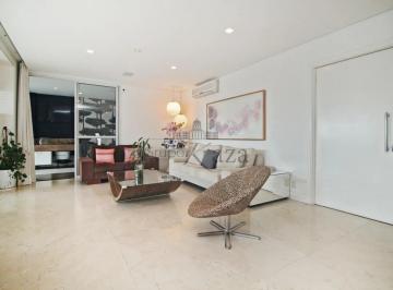 Apartamento · 215m² · 3 Quartos · 4 Vagas · Apartamento - Paraíso - 3 Suítes - 215m².