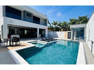 Casa · 399m² · 5 Quartos · 2 Vagas · Casa em condomínio à venda na Praia de Pernambuco - Guarujá