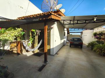 Casa · 200m² · 2 Quartos · Casa com edícula no Jardim dos Ipês