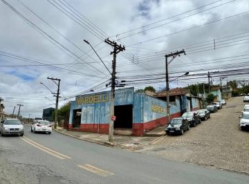 Foto 01 · Barracão comercial à venda em Piedade-SP, Centro: 600m², 1 banheiro. Invista no seu negócio agora!