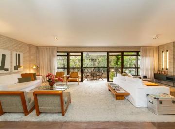 Apartamento · 240m² · 3 Quartos · 2 Vagas · Apartamento - Jardim Europa - 3 Suítes - 240m².