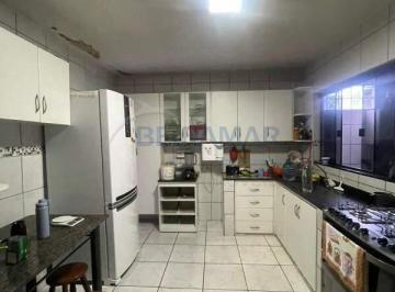 Casa · 311m² · 7 Quartos · 4 Vagas · Sobrado Residencial com 7 Quartos, Lote Vazado e 4 Vagas à Venda na QNN 10 - Ceilândia Sul