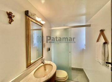Casa · 253m² · 4 Quartos · 4 Vagas · Casa Bernardo Issler: Um Ícone da Arquitetura Brasileira!