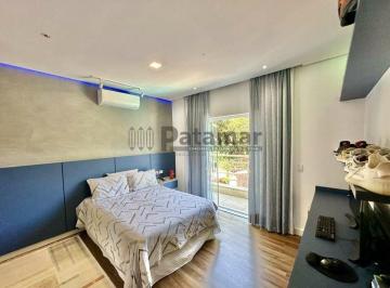 Casa · 484m² · 4 Quartos · 3 Vagas · Fazendinha - 4d/3stes. Integrada, gourmet, piscina, lareira, hóspedes, escritório!