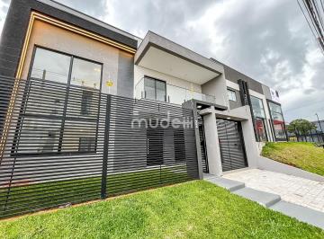 Casa · 165165m² · 3 Quartos · 2 Vagas · Sobrado Alto Padrão