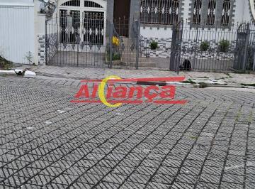 Fachada com 2 vagas descobertas · Casa Terrea à venda com 4 quartos e Edícula no Jardim Maia 231m² - 3 Vagas - Guarulhos SP