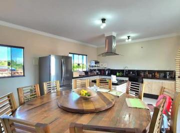 1-cozinha-101761848717633.jpeg · Casa à venda com 2 quartos - Jardim Imperatriz - Sorocaba/SP