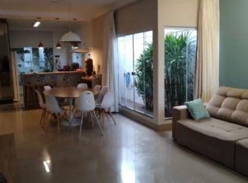 Casa · 170m² · 4 Quartos · 2 Vagas · Casa com 4 quartos à venda no Condomínio Pinheiros - Uberlândia/MG