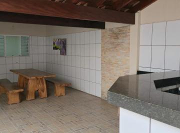 Casa · 200m² · 3 Quartos · 2 Vagas · Casa com 3 quartos à venda bairro Alto Umuarama - Uberlândia/MG