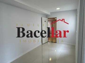 Apartamento · 40m² · 2 Quartos · 1 Vaga · Apartamento : / Residencial / Bonsucesso