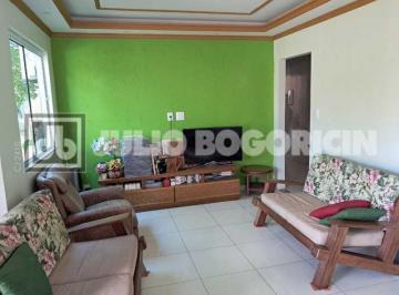 Casa · 204m² · 3 Quartos · 2 Vagas · taquara- jacarepagua - linda casa de vila -3quartos- 2suites-CLOSET- jardim- ter