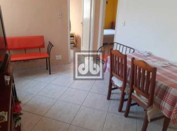 Apartamento · 42m² · 2 Quartos · 2 quartos, 2 lances de escadas junto ao metro.