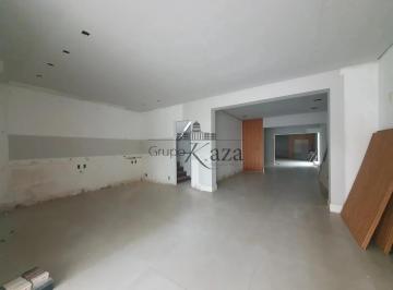 Comercial · 300m² · 4 Quartos · 4 Vagas · Casa Comercial - Moema - 230m².