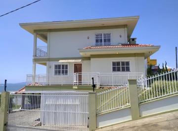 Casa · 300m² · 6 Quartos · 2 Vagas · Sobrado em , Balneário Piçarras/SC de 300m² 6 quartos à venda por R$ 4.730.000,00