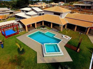 Casa · 250m² · 3 Quartos · 10 Vagas · Casa em , Pinhalzinho/SP de 250m² 3 quartos à venda por R$ 1.800.000,00
