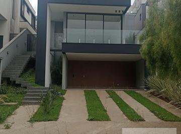 Casa · 220m² · 3 Quartos · 2 Vagas · Compre Casa de Alto Padrão em Condomínio Bella Cittá - Rodeio - Mogi das Cruzes