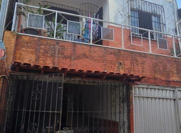 Casa · 500m² · 4 Quartos · 2 Vagas · Casa Triplex 500m² no Marco – 4 Quartos, 1 Suíte e Excelente Localização