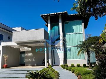 Casa · 240m² · 3 Quartos · Excelente casa - sobrado á venda - Cond Samambaia 1