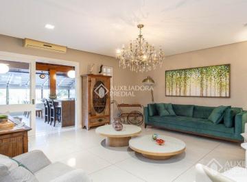 Casa · 282m² · 3 Quartos · 4 Vagas · Casa Exuberante com Piscina e Espaços Amplos no Chácara das Pedras