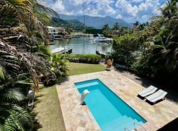 Casa de 5 quartos, Angra dos Reis · Casa de Canal no Condomínio Porto Frade – Angra dos Reis