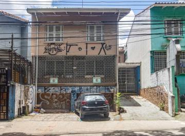 Comercial · 300m² · 19 Quartos · 3 Vagas · Casa comercial na Rua Doutor José de Queirós Aranha, N. 234 • 300 m²