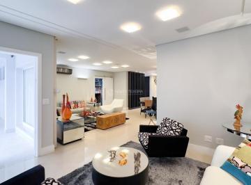 Casa · 450m² · 3 Quartos · 4 Vagas · Park Way: Casa com 3 Suítes, Lazer Completo e 2.000m² de Verde
