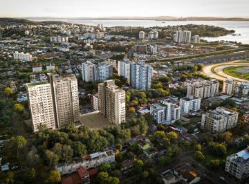 Apartamento · 41m² · 2 Quartos · 1 Vaga · Apartamento com 41m² no bairro Cristal em Porto Alegre – 2 dormitórios