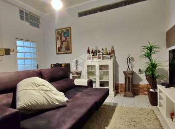 Casa · 219m² · 2 Quartos · 5 Vagas · Casa Residencial 219M² - para Alugar