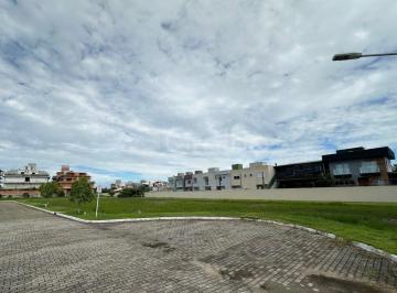 1 · Terreno de 394m² no Campeche
