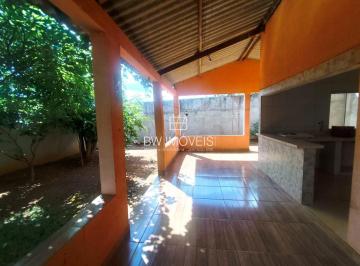 Casa · 130m² · 3 Quartos · 5 Vagas · Casa, 3Q 1 suíte, Quintal amplo com pomar, MOBILIADA, Jardins do Cerrado
