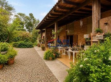 197bfc37b4d2bcadb5a8d926e4379fe1f586091c · Casa Térrea com 4 Dormitórios, Piscina e Muito Verde, 261 m² - venda ou aluguel - Fazendinha - Carap