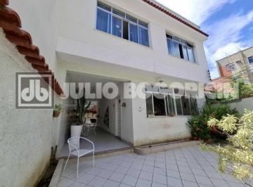 Casa · 205m² · 3 Quartos · 2 Vagas · Casa de Vila :  / Residencial / Pechincha / 205m2 / Sala / 3 Quartos / Suíte / A
