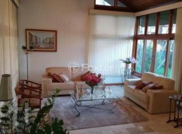 35d0af92 · Casa, 4 dormitórios, 330 m², em Centro