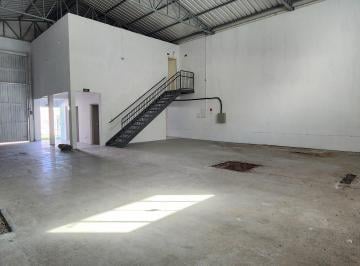 Comercial de 3 quartos, Colombo · Barracão com 252m² Total - Colombo